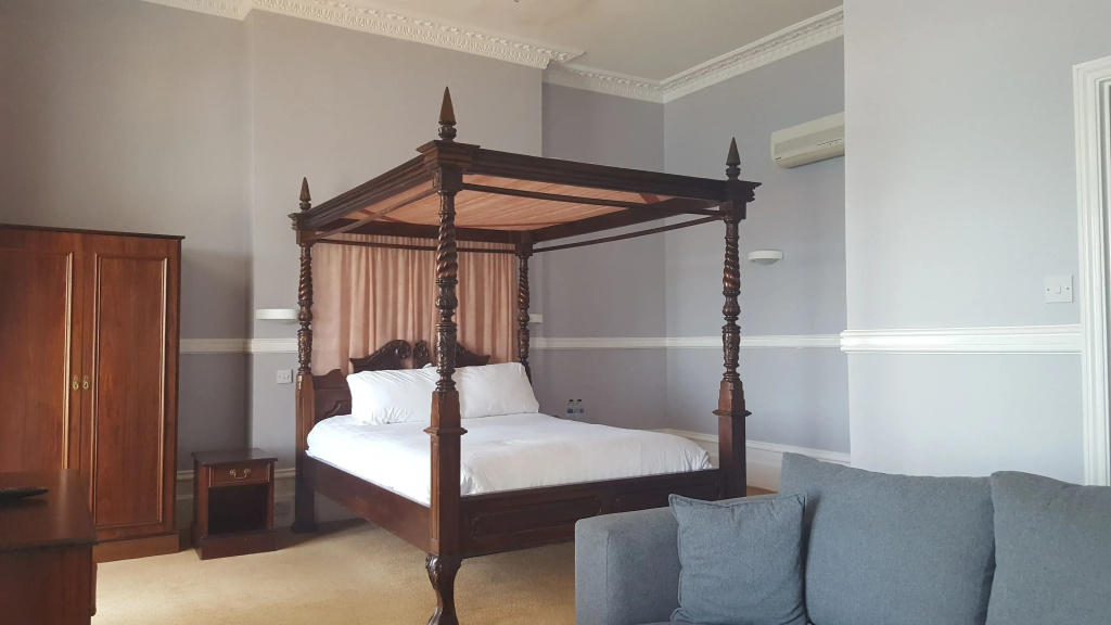 Standard Double room (full double bed)