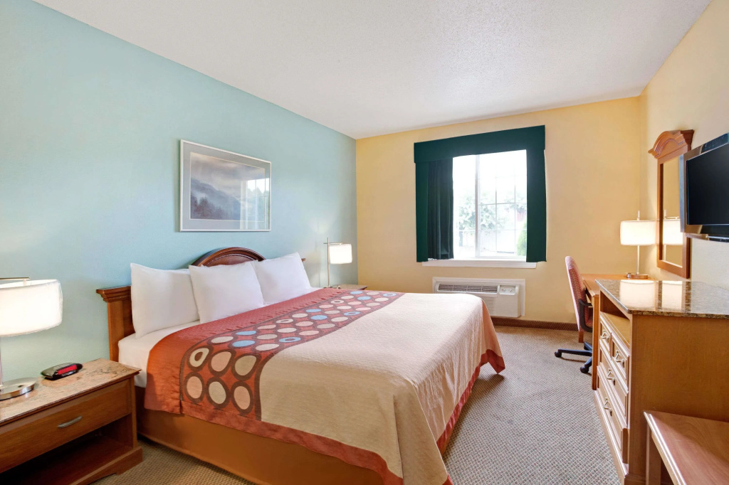 Standard Double room (full double bed)