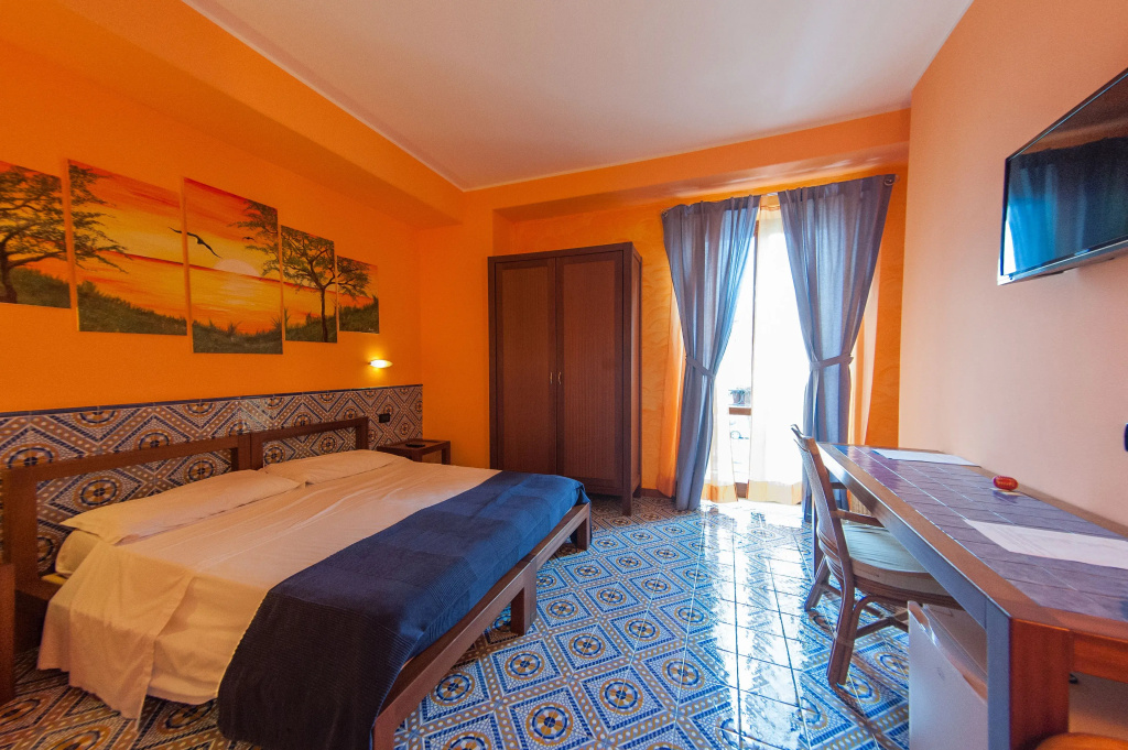 Standard Double room (full double bed)