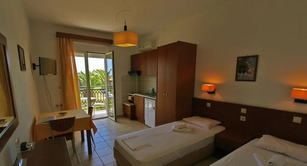 Studio with sea view