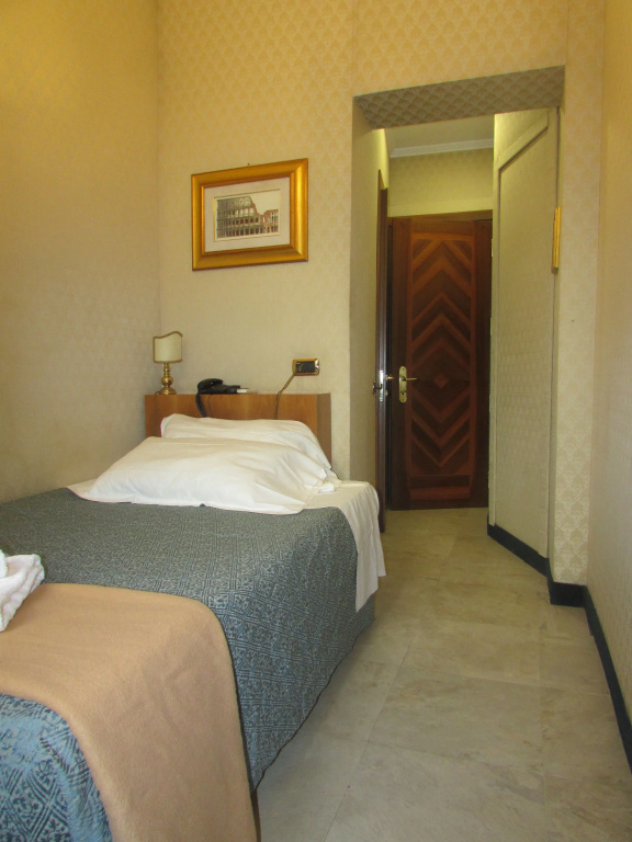 Economy room