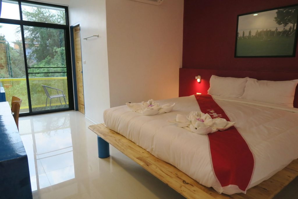 Standard Double room with balcony (full double bed)