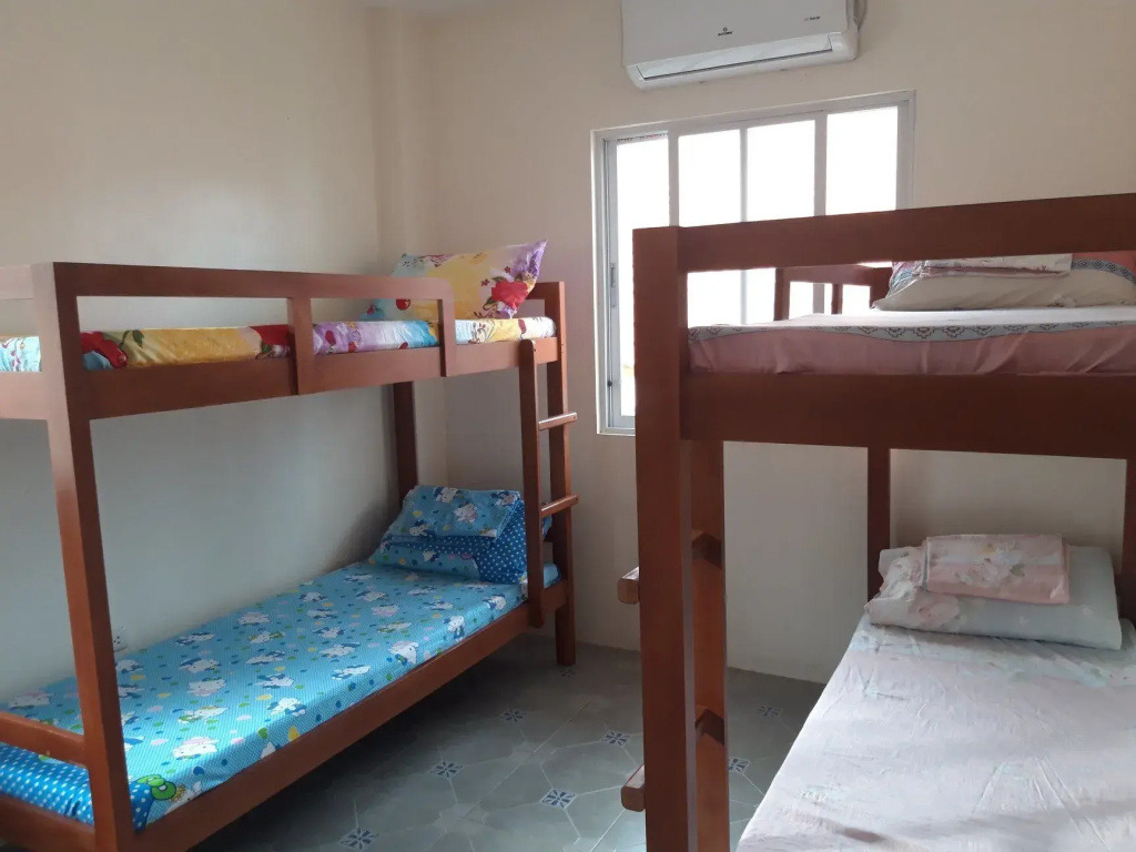 Economy room