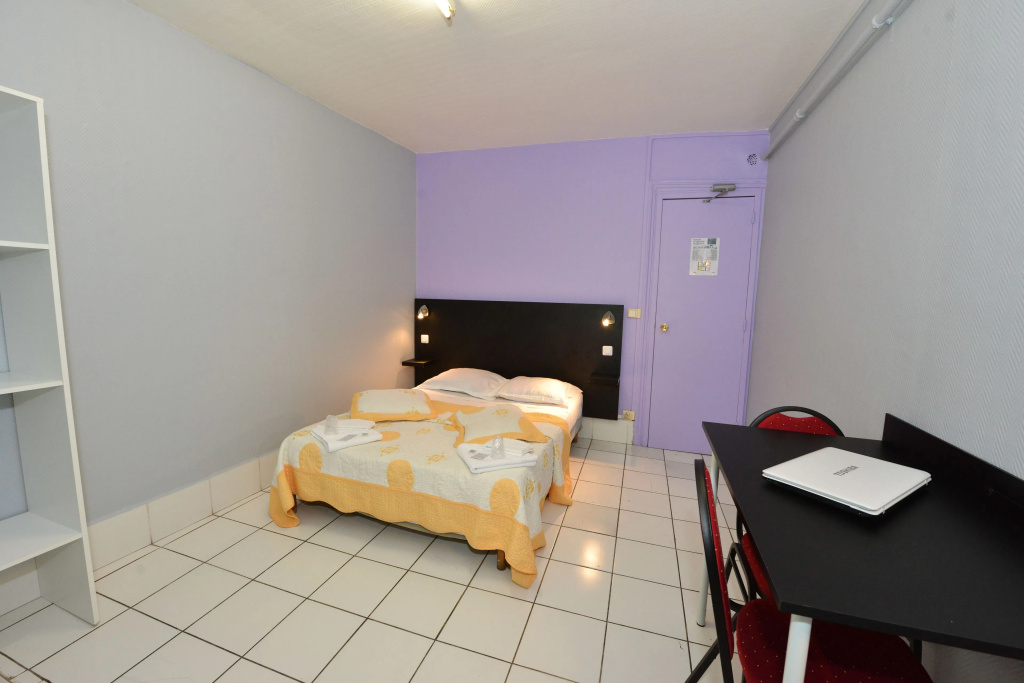 Standard Double room (full double bed)