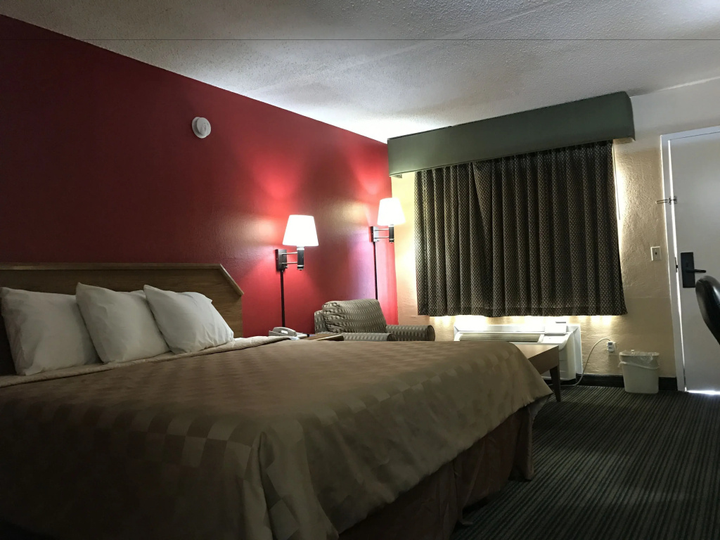 Standard Double room (full double bed)