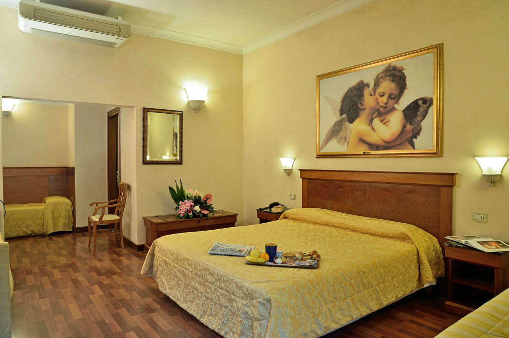 Standard Quadruple room