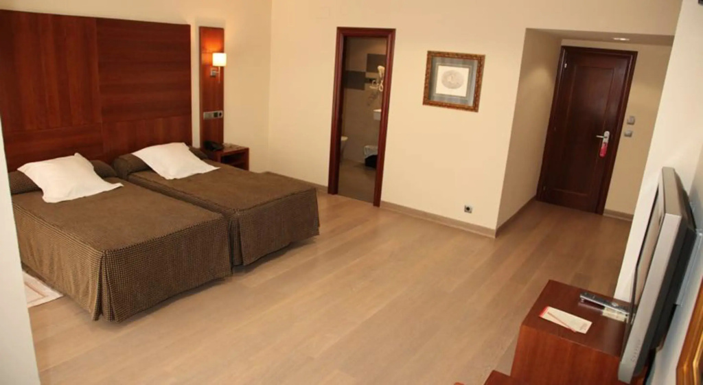 Triple room