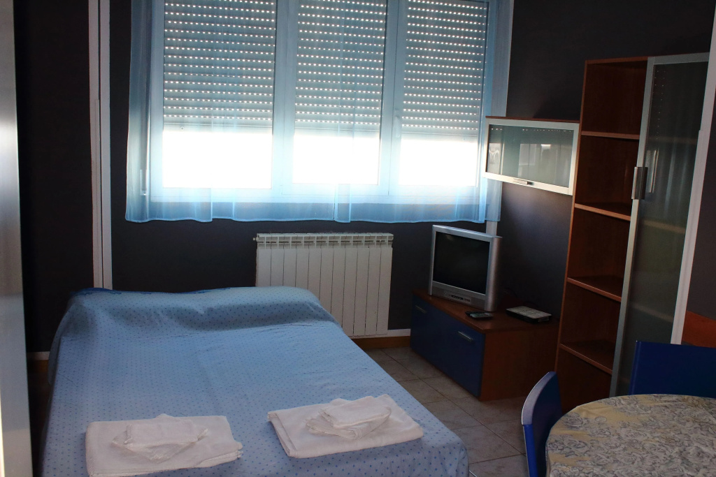 Double Apartment (full double bed)