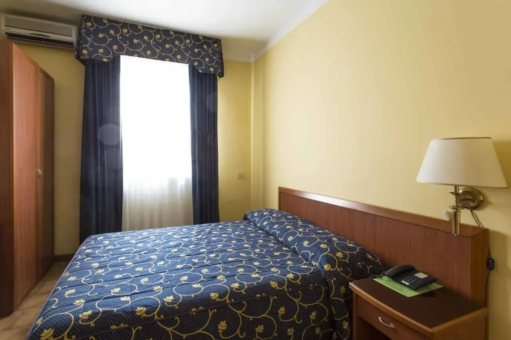 Economy room