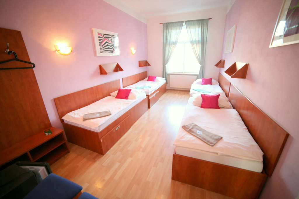 Economy room