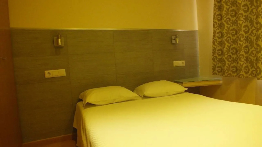 Standard Double room full double bed