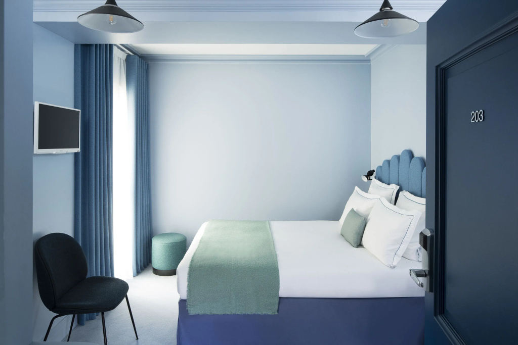 Classic Double room (full double bed)