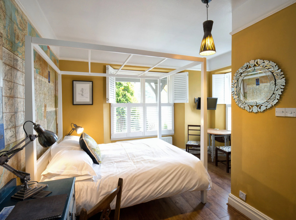 Standard Double room (full double bed)