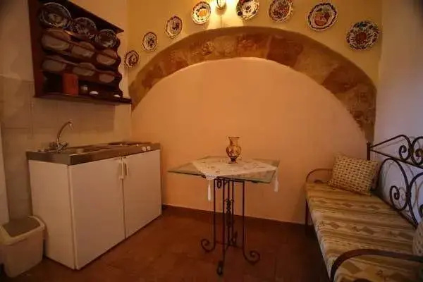 Studio with garden view