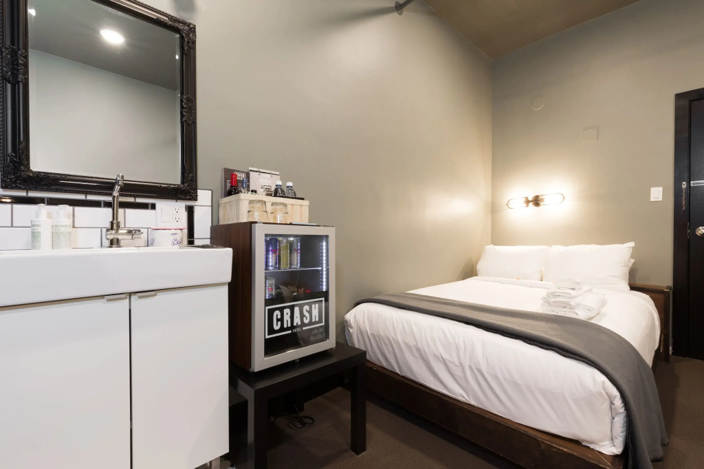 Economy Quadruple room