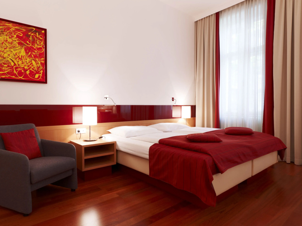 Deluxe Triple room with garden view