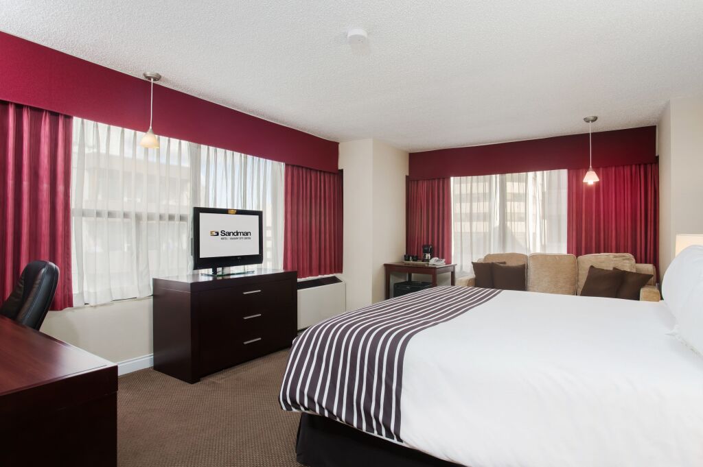 Двухместный номер Standard двуспальная кровать в Sandman Signature Calgary Downtown Hotel