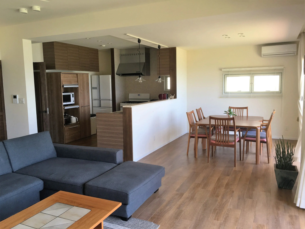 2 Bedrooms Villa
