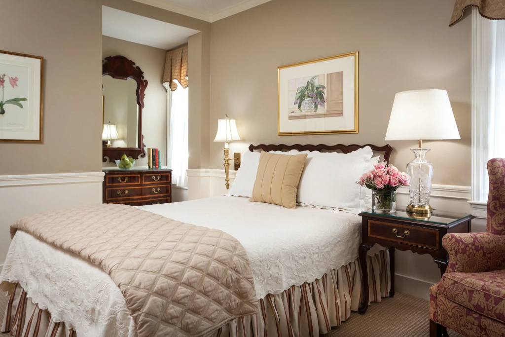 Standard Double room (full double bed)