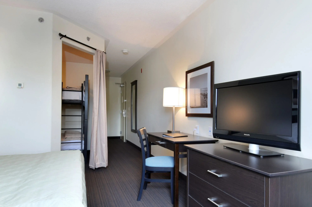 Quadruple Suite