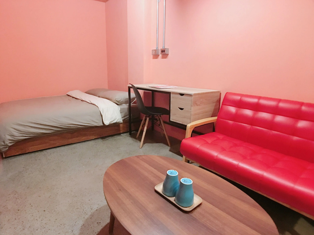 Economy room