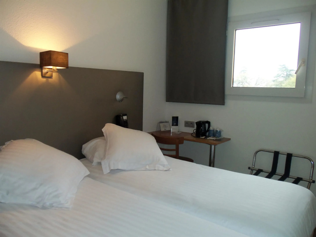 Standard Double room (twin beds)