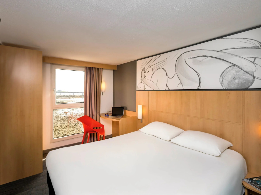 ibis Roscoff bord de mer - Chambres