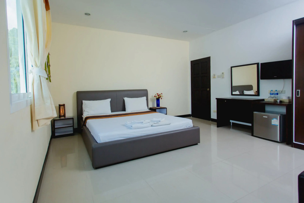 Superior Double room (full double bed)