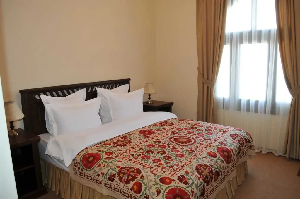 Standard Double room (full double bed)