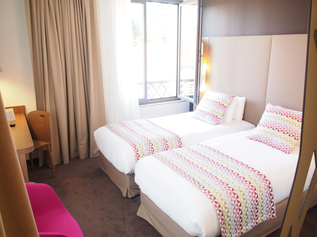 Standard Double room (twin beds)