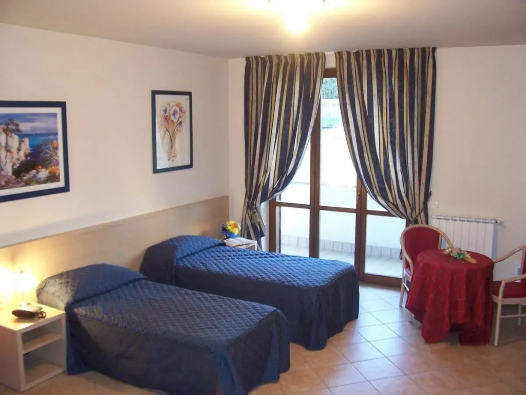 Hotel Ristorante Tre Leoni - Chambres