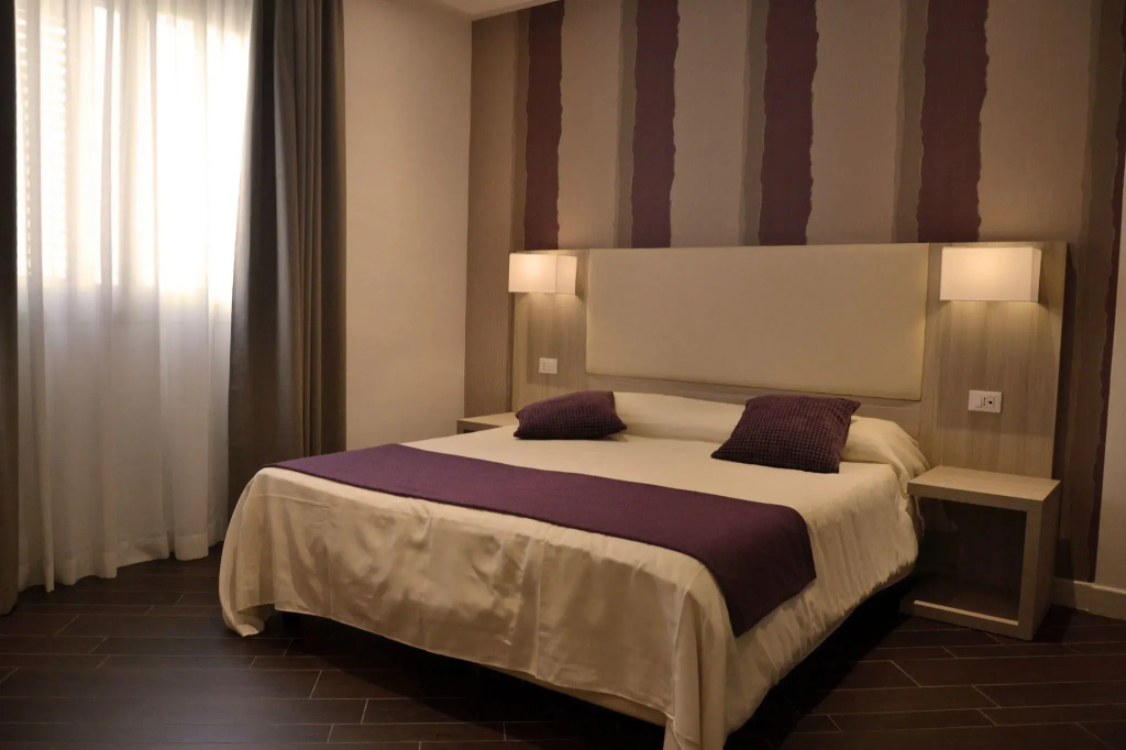 Standard Double room (full double bed)