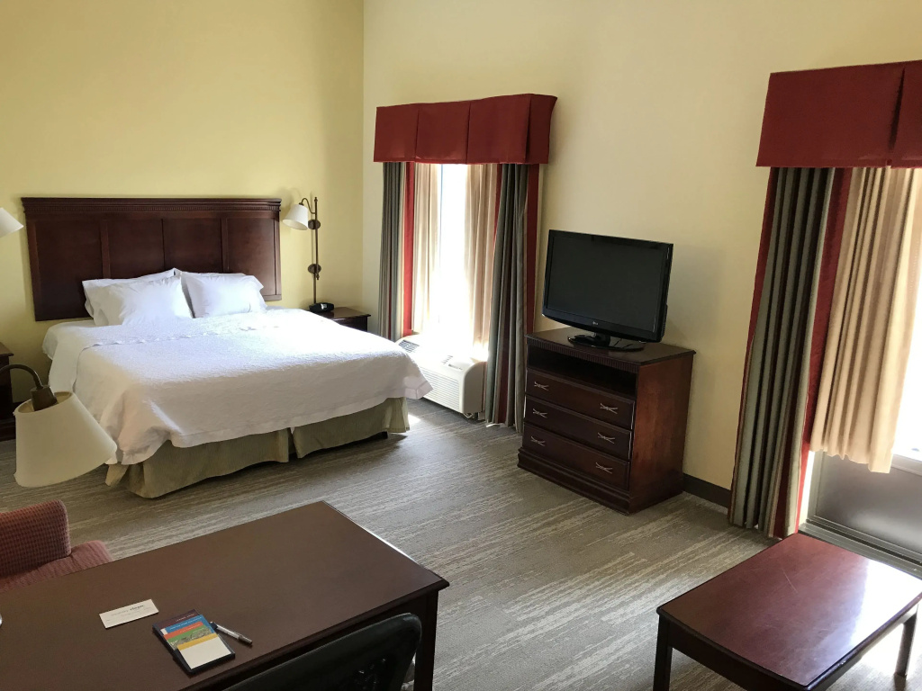 Double Studio (full double bed)