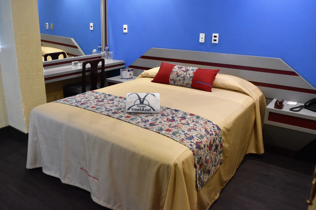 Standard Double room (full double bed)