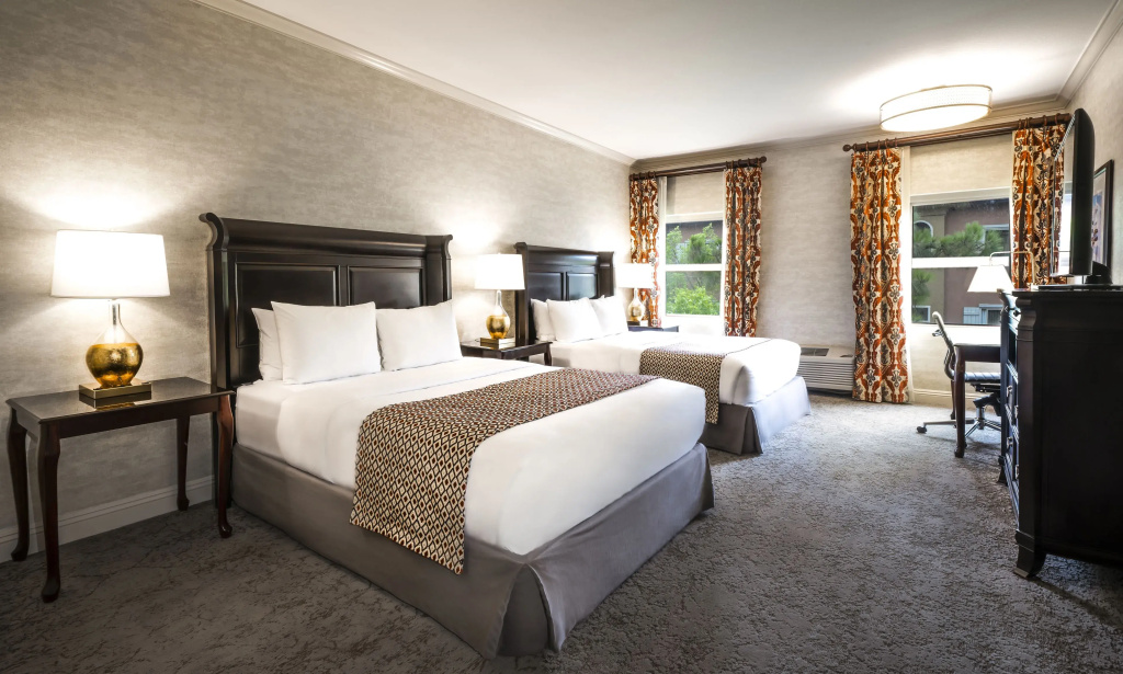 Ayres Hotel Costa Mesa/Newport Beach - Tap to explore photos