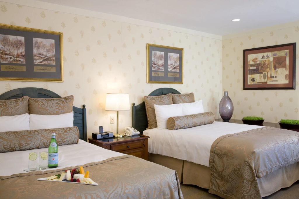 Deluxe Quadruple room