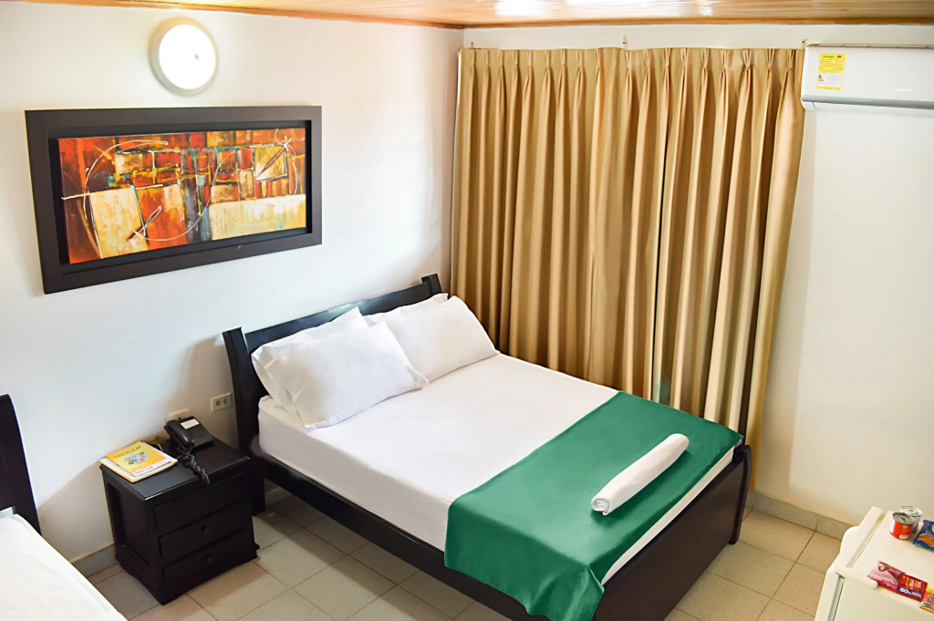 Economy room