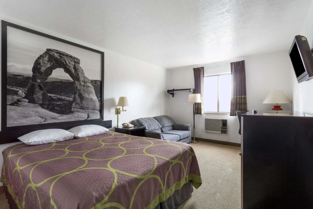 Standard Double room (full double bed)
