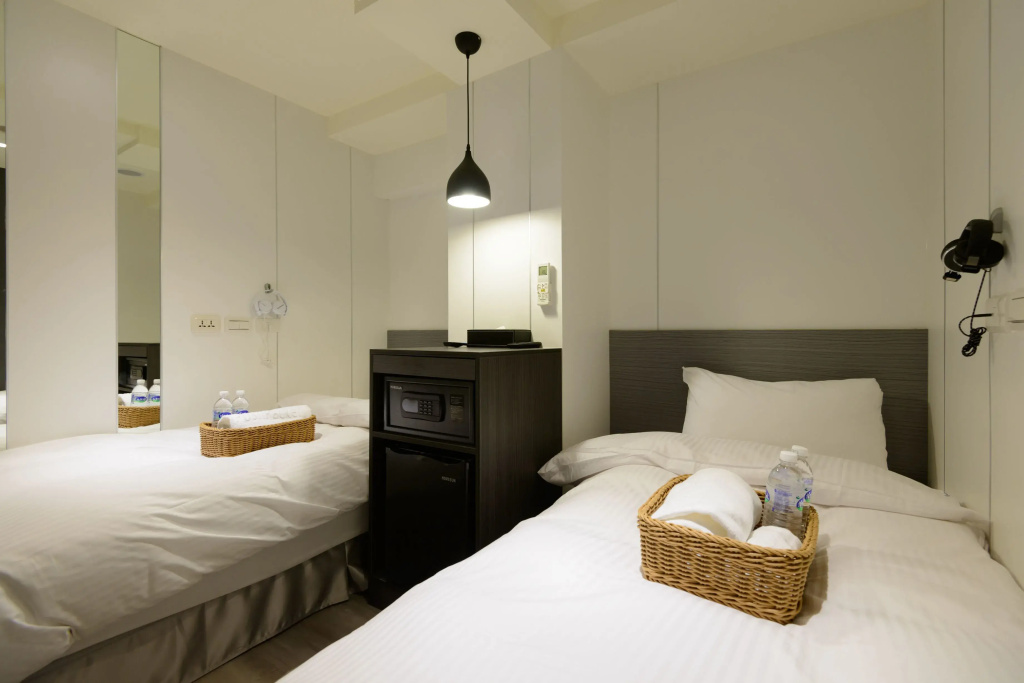 Standard Double room (twin beds)