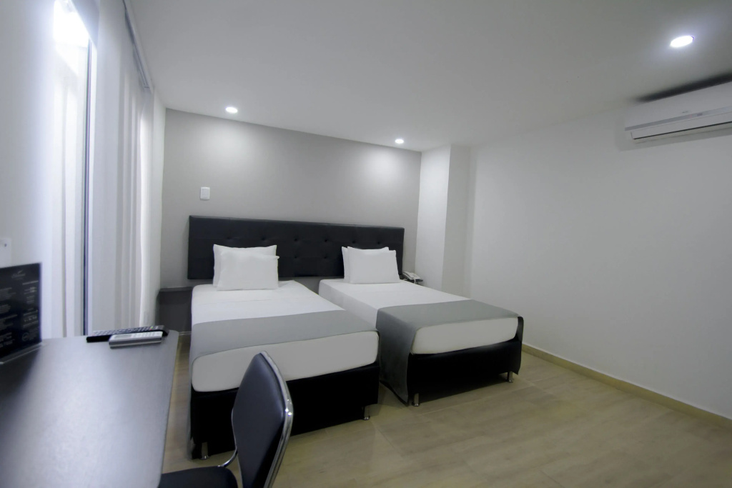 Standard Double room (full double bed)