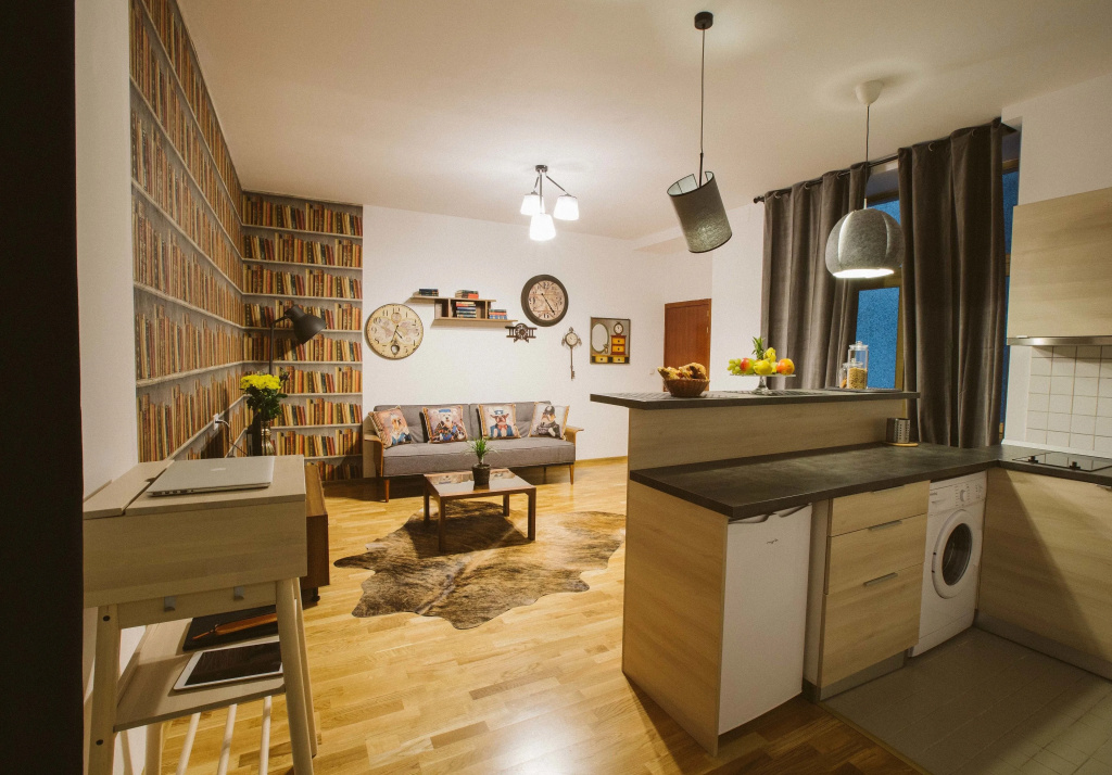 2 Bedrooms Apartment