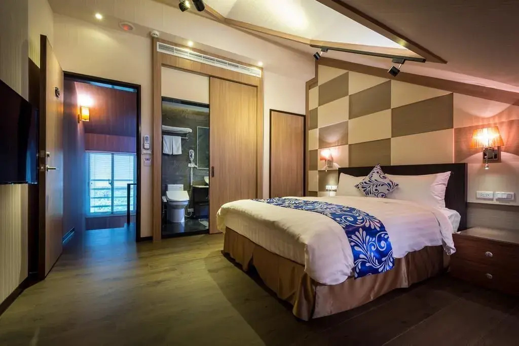 Economy room