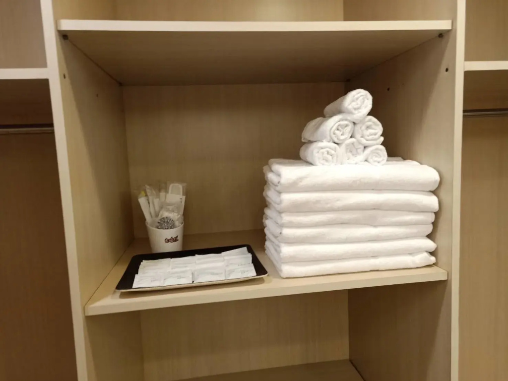 Comfort room