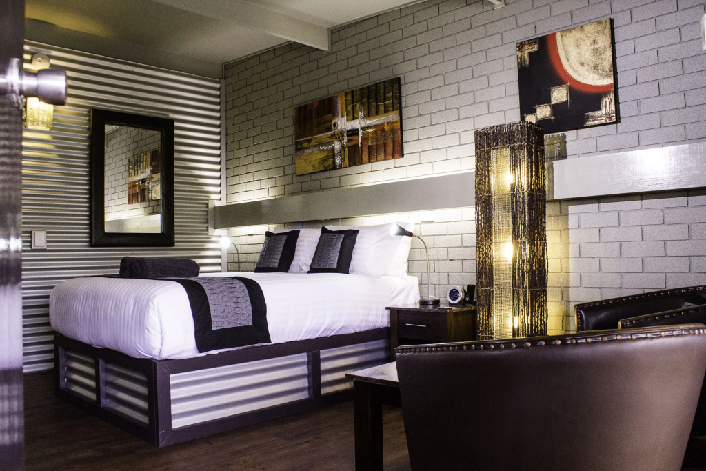 Standard Double room (full double bed)