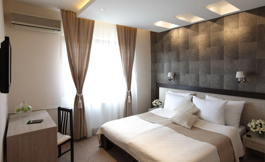 Standard Double room (full double bed)