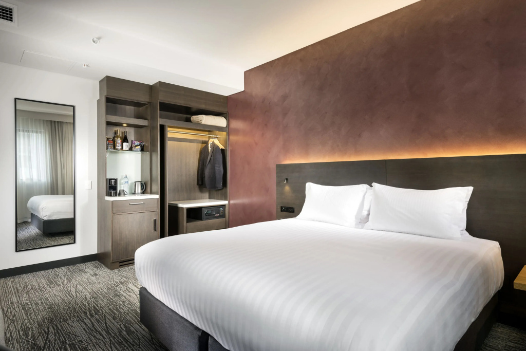 Standard Double room (full double bed)