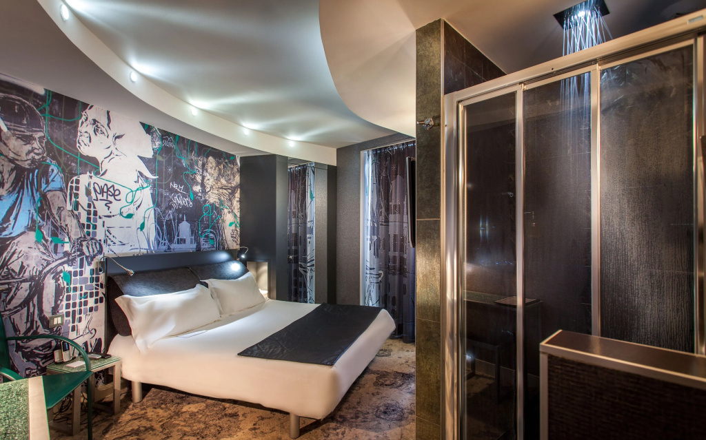 Superior Double room (full double bed)