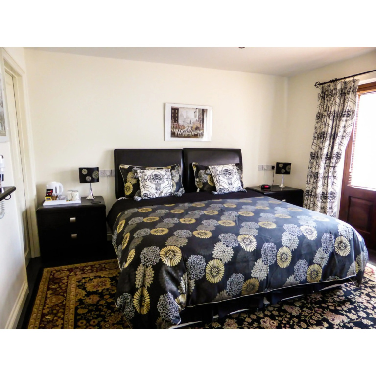 Standard Double room (full double bed)