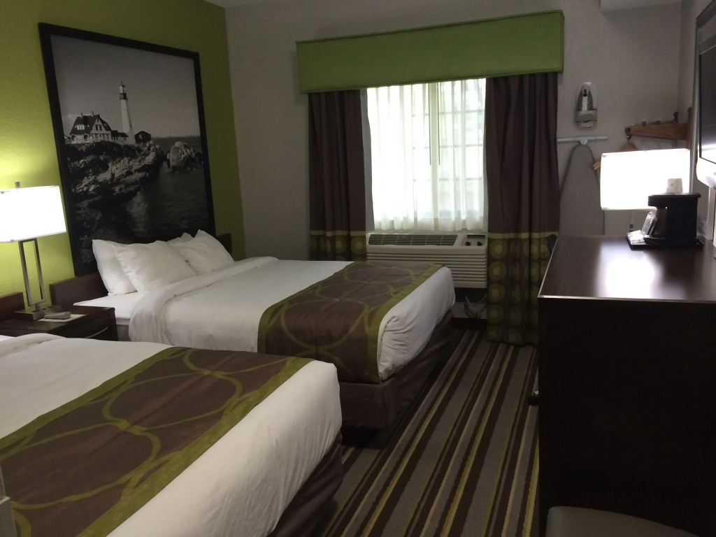 Standard Quadruple room