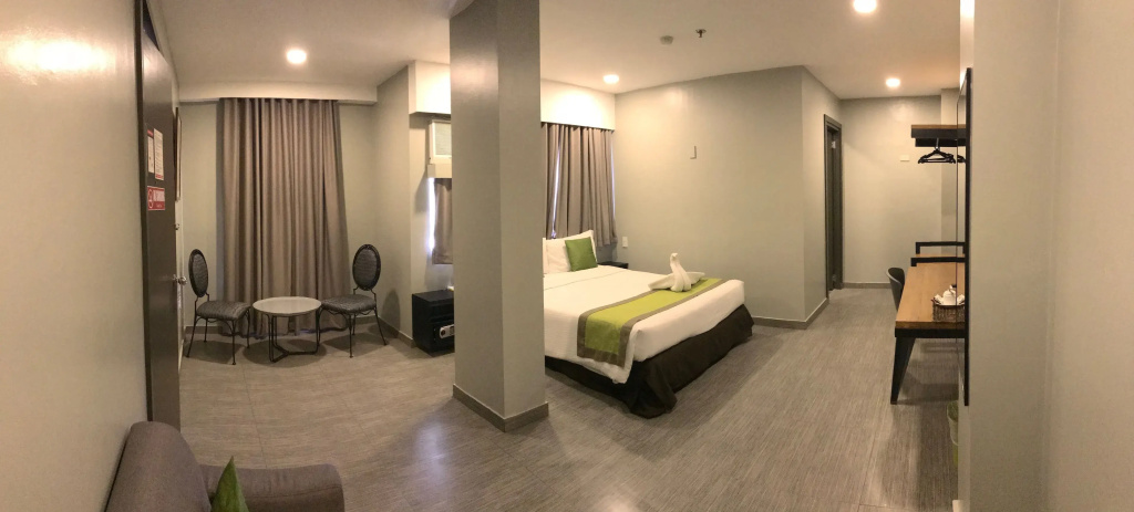 Double Suite (full double bed)